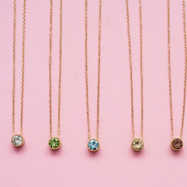 grandinele ant kaklo