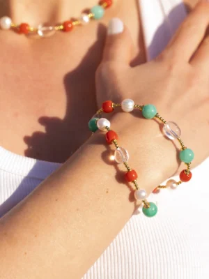 koralas perlai kristolas akvamarinas