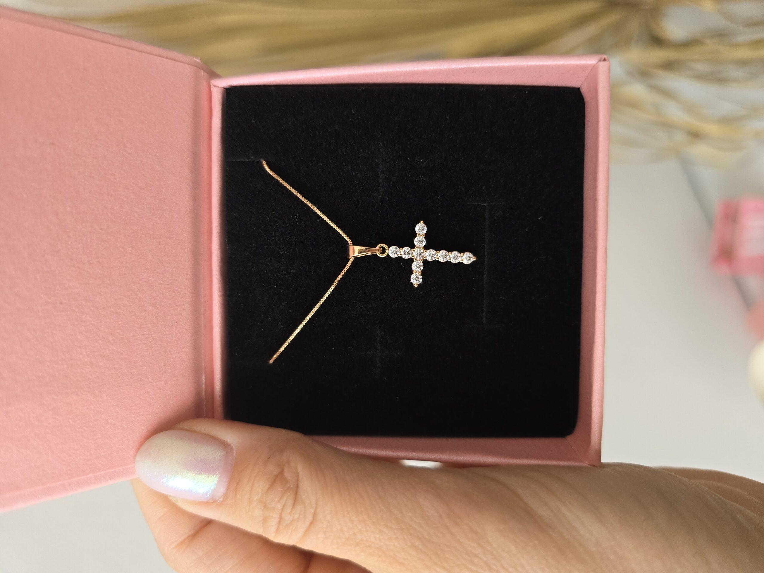 grandinele su kryzeliu